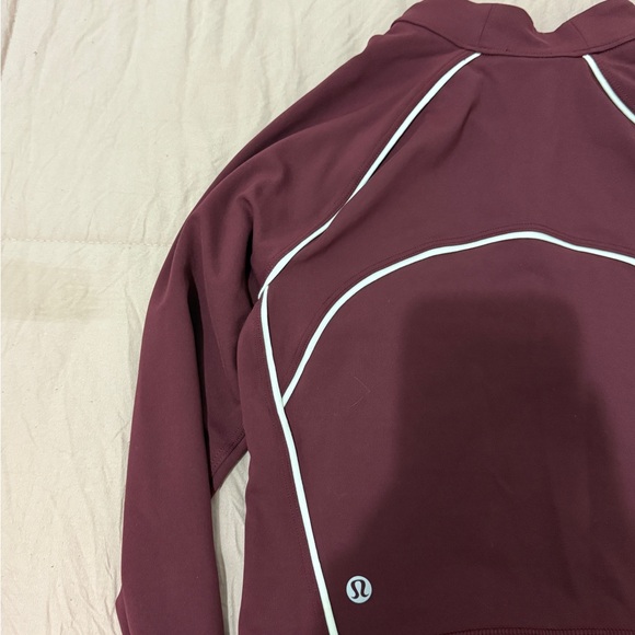 lululemon Long Sleeve crop top new - Picture 7 of 7